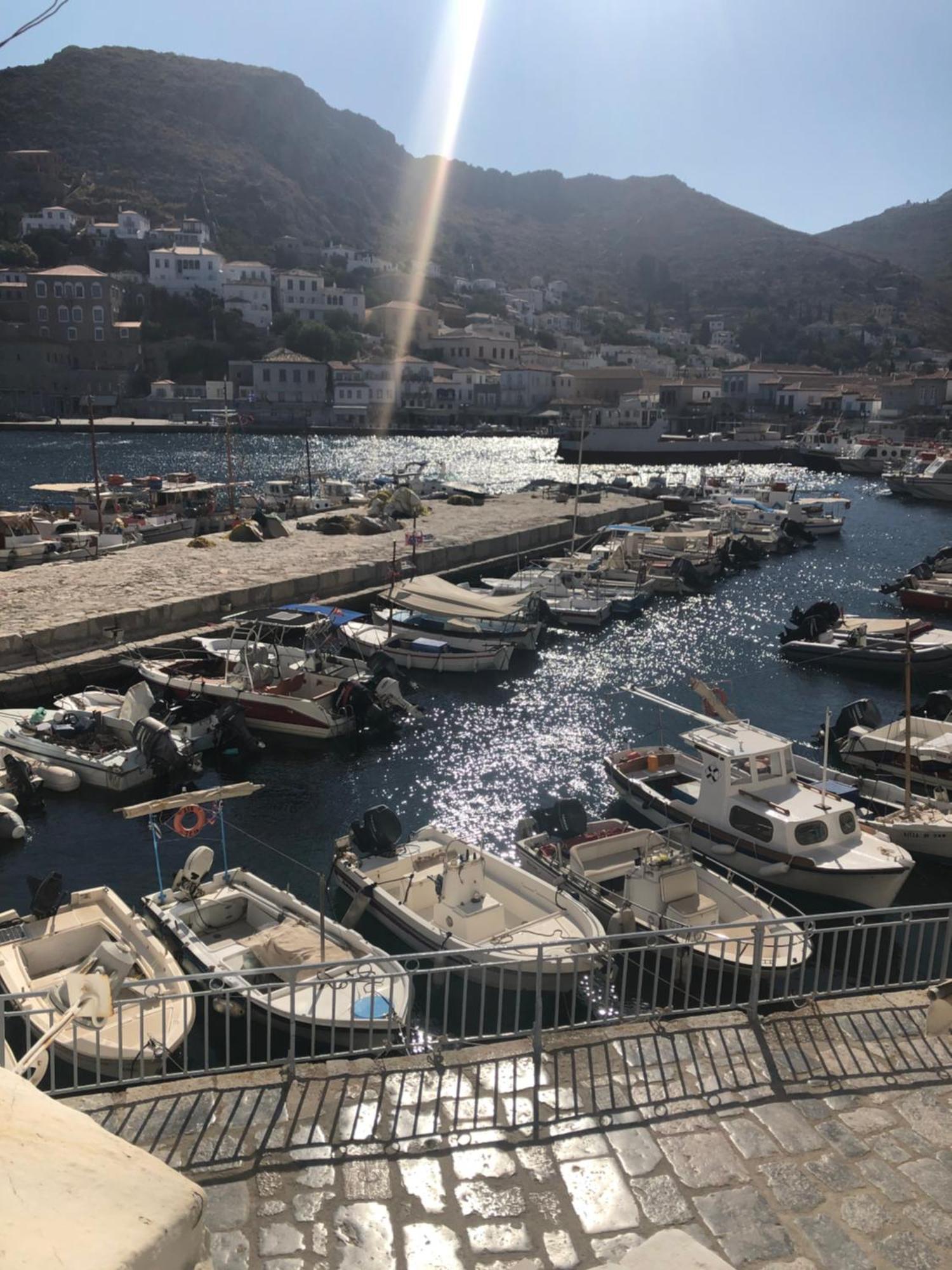Hydra'S View Apartment Exterior photo